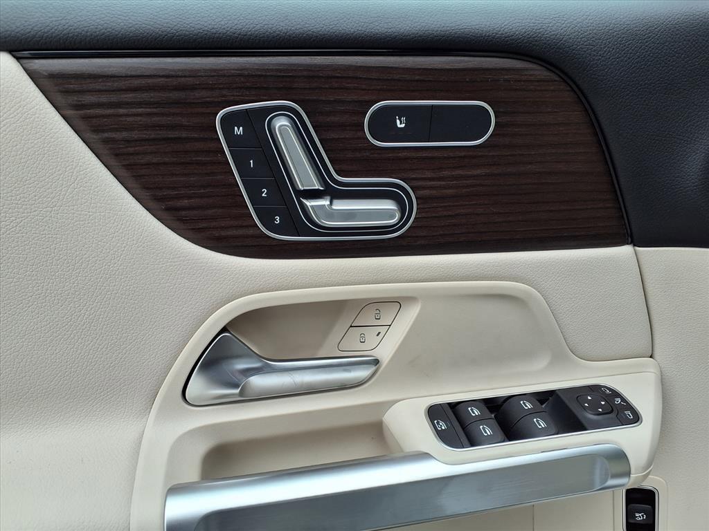 new 2026 Mercedes-Benz GLB 250 car, priced at $51,140