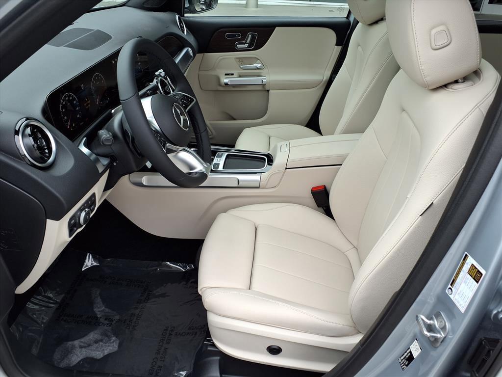 new 2026 Mercedes-Benz GLB 250 car, priced at $51,140