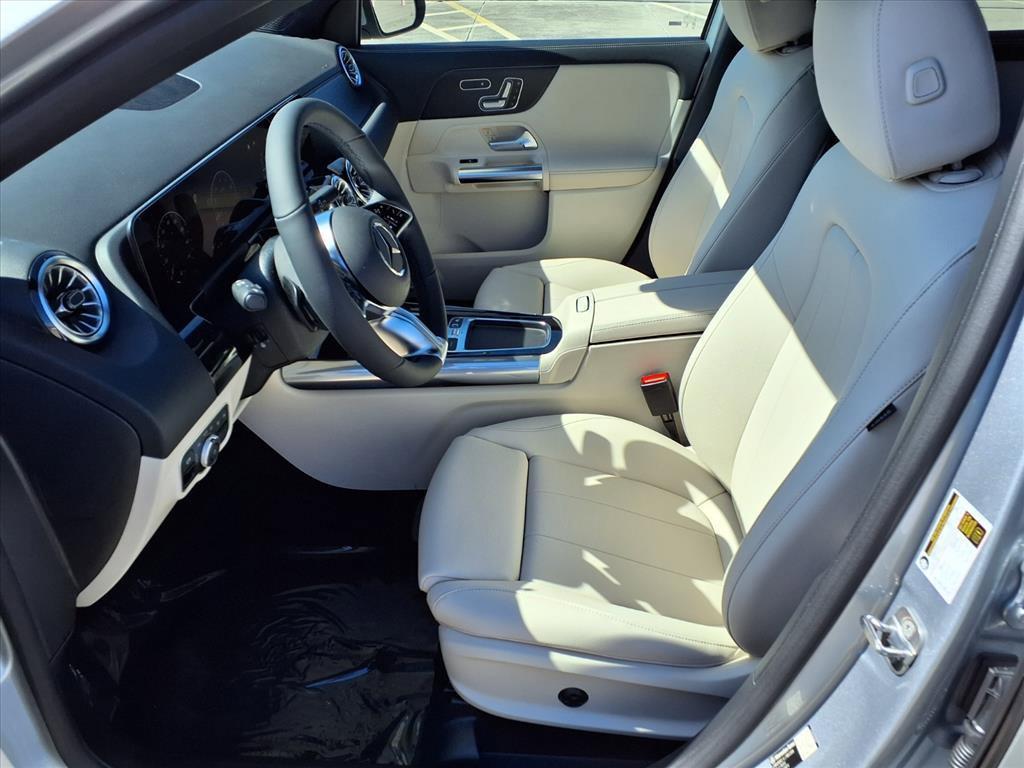 new 2026 Mercedes-Benz GLA 250 car, priced at $48,265