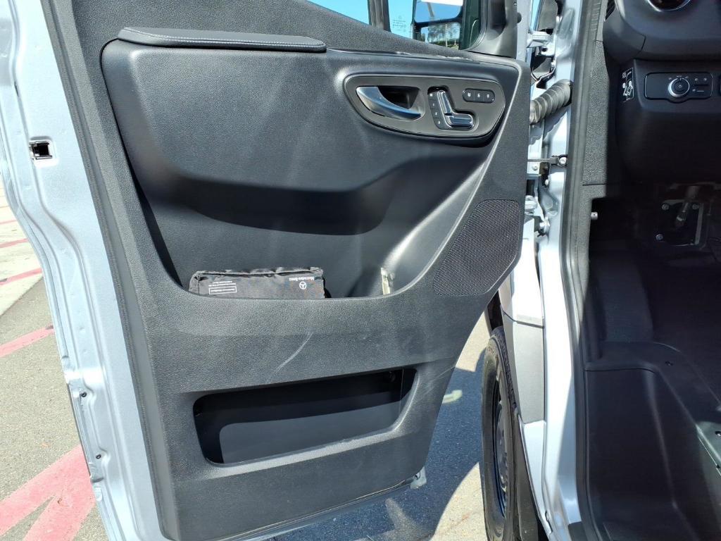 new 2026 Mercedes-Benz Sprinter 2500 car, priced at $84,802