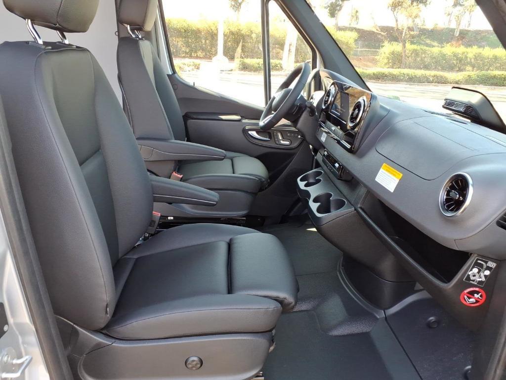 new 2026 Mercedes-Benz Sprinter 2500 car, priced at $84,802