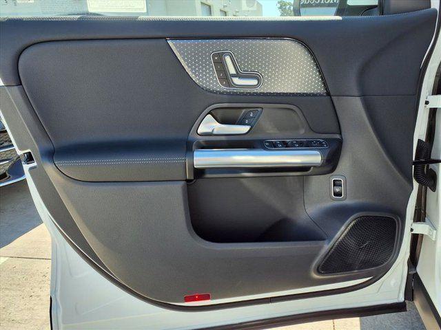 new 2026 Mercedes-Benz GLA 250 car, priced at $44,365