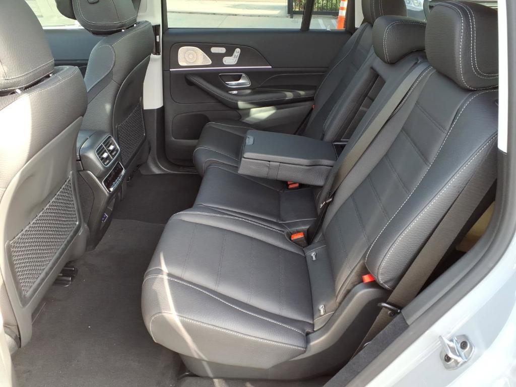 new 2026 Mercedes-Benz GLS 450 car, priced at $105,490
