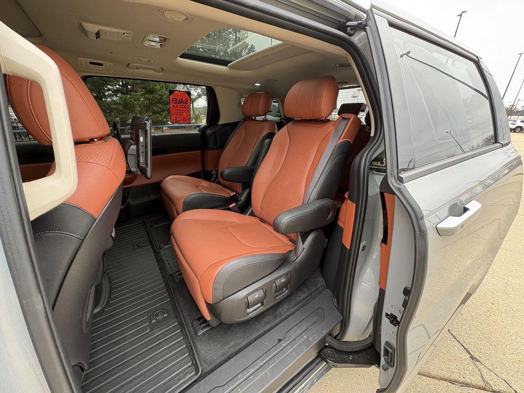 used 2022 Kia Carnival car, priced at $31,900