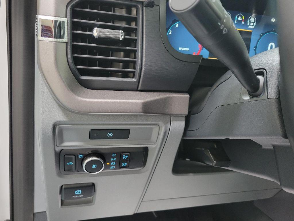 new 2025 Ford F-150 car, priced at $46,880