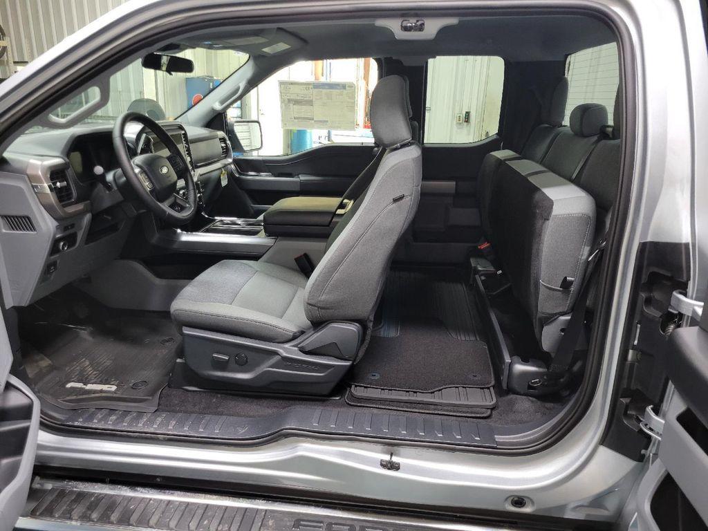 new 2025 Ford F-150 car, priced at $46,880