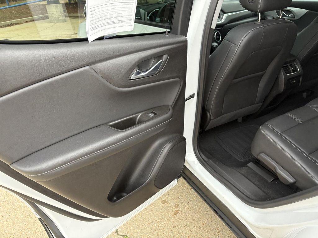 used 2024 Chevrolet Blazer car, priced at $25,900