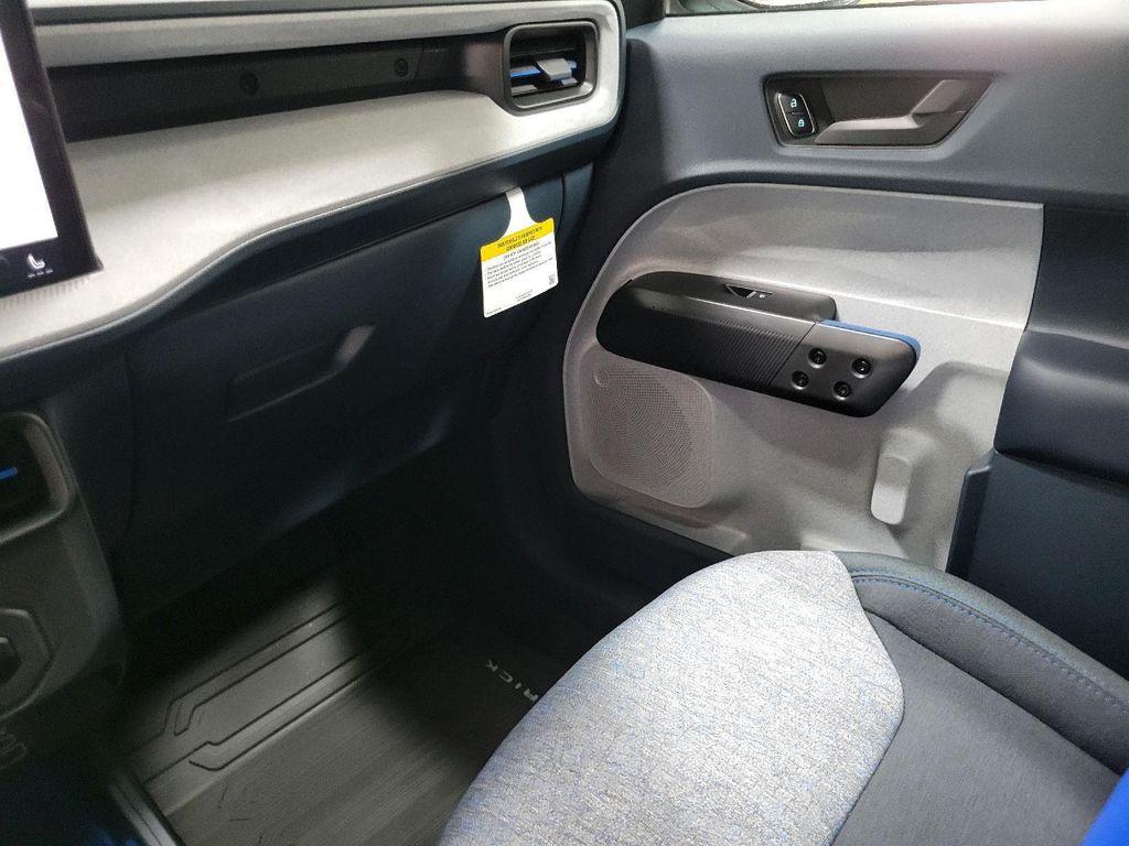 new 2025 Ford Maverick car, priced at $37,580