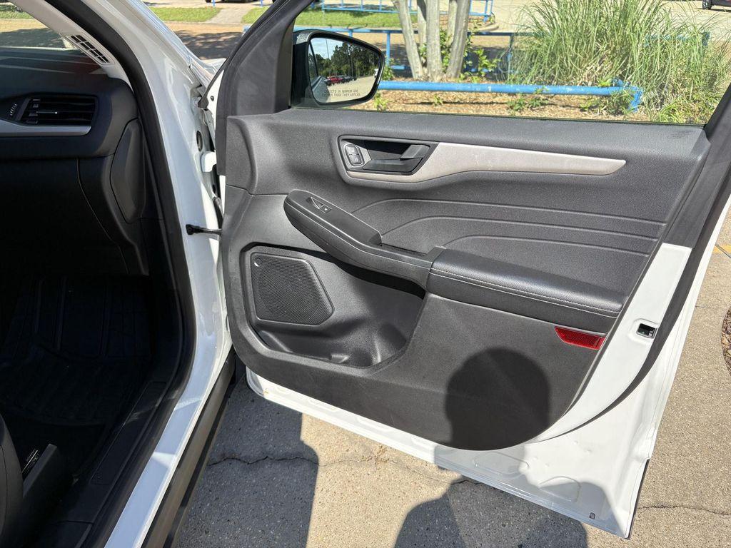 used 2022 Ford Escape car, priced at $19,990
