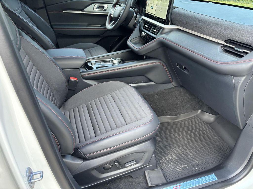 new 2027 Ford Explorer car, priced at $51,489
