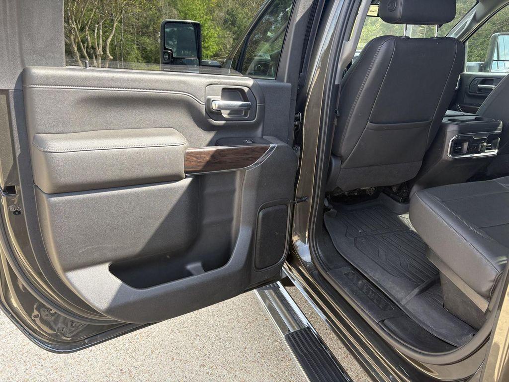 used 2022 GMC Sierra 2500 car, priced at $45,990