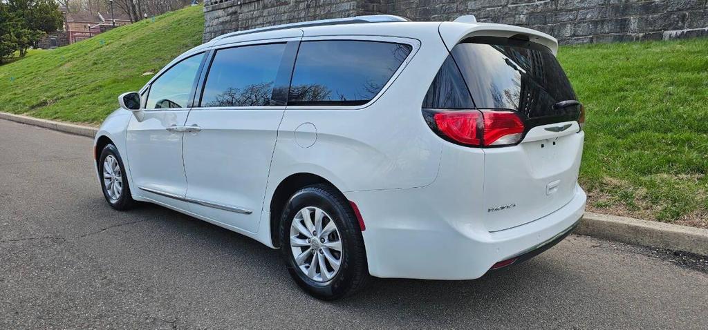 used 2018 Chrysler Pacifica car, priced at $10,495