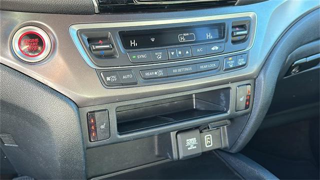 used 2022 Honda Pilot car, priced at $29,291