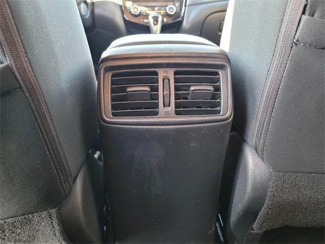 used 2018 Nissan Rogue car