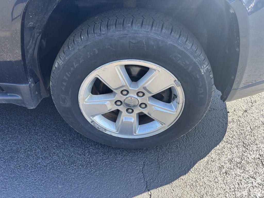 used 2014 Jeep Compass car, priced at $3,500