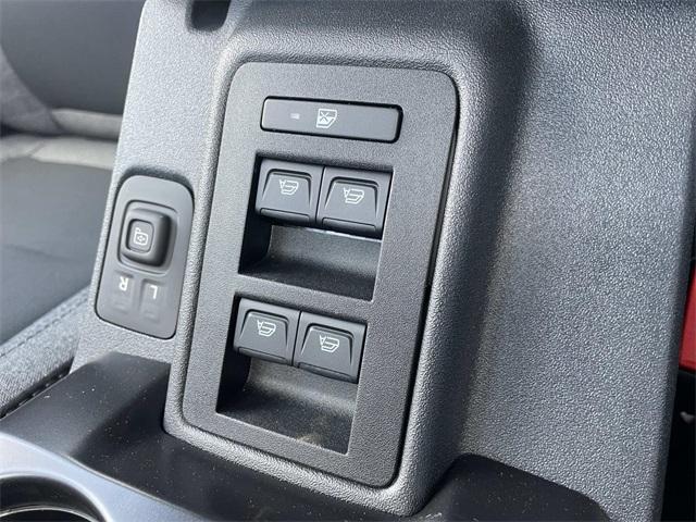 new 2025 Ford Bronco car, priced at $35,385