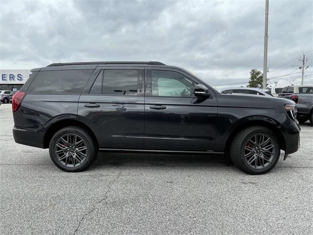 new 2025 Ford Expedition car, priced at $79,740