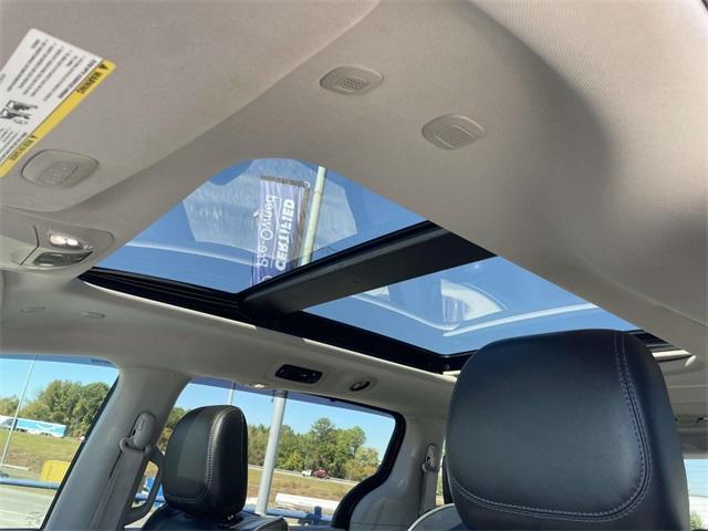 used 2020 Chrysler Pacifica car, priced at $11,880