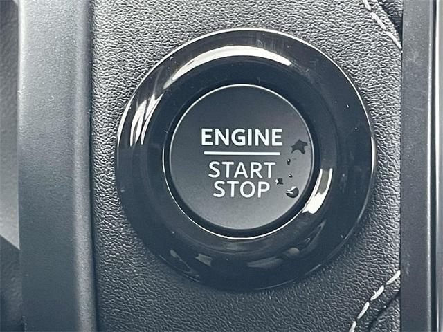 new 2025 Ford Expedition car, priced at $85,679