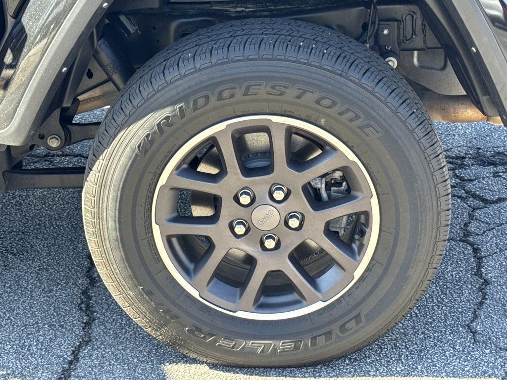 used 2023 Jeep Gladiator car, priced at $30,147
