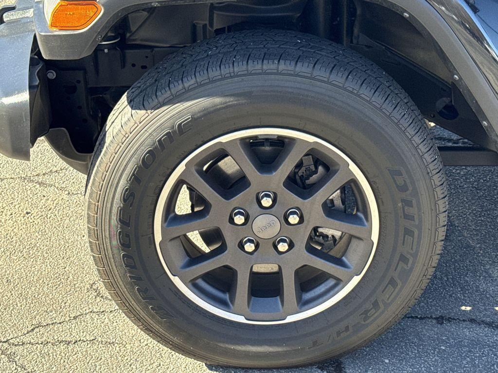 used 2023 Jeep Gladiator car, priced at $30,147