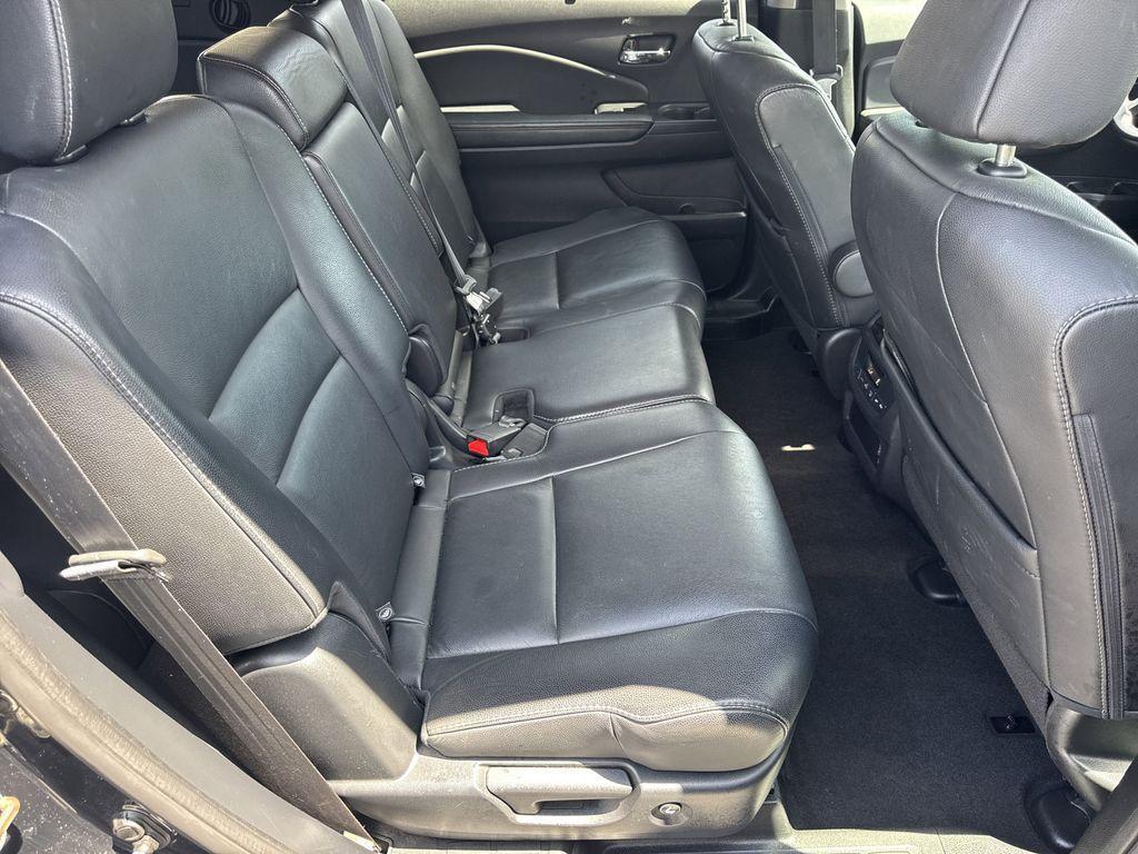 used 2020 Honda Pilot car, priced at $23,425