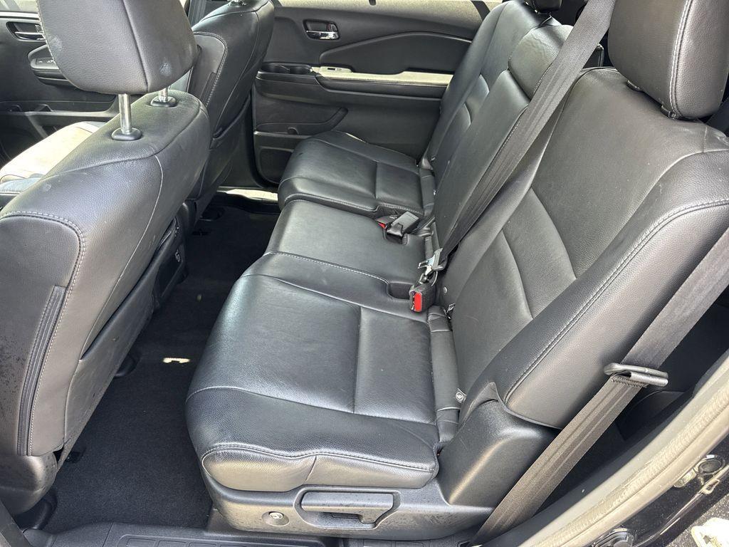 used 2020 Honda Pilot car, priced at $23,425