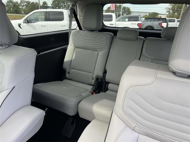 new 2025 Ford Expedition Max car, priced at $88,654