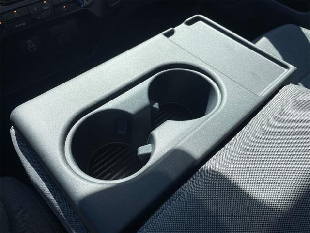 new 2025 Ford F-150 car, priced at $40,900