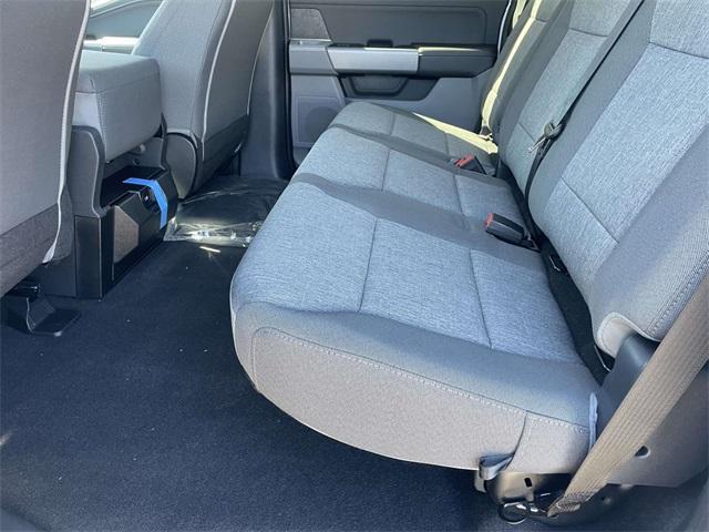 new 2025 Ford F-150 car, priced at $40,900