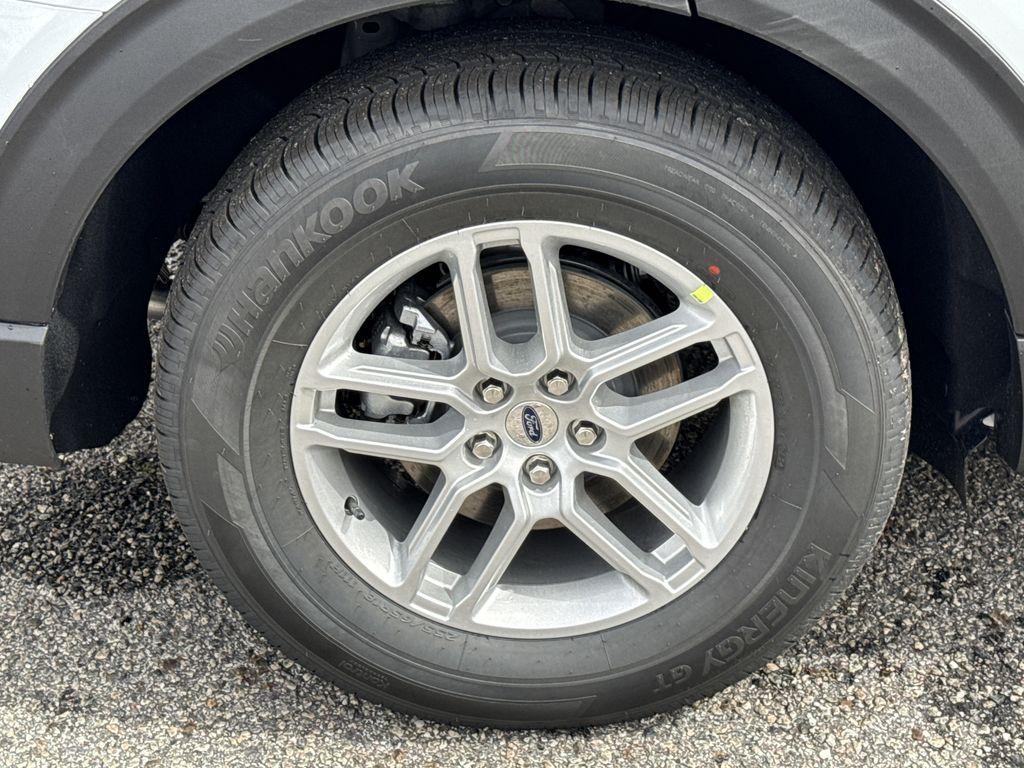 new 2026 Ford Explorer car, priced at $37,575