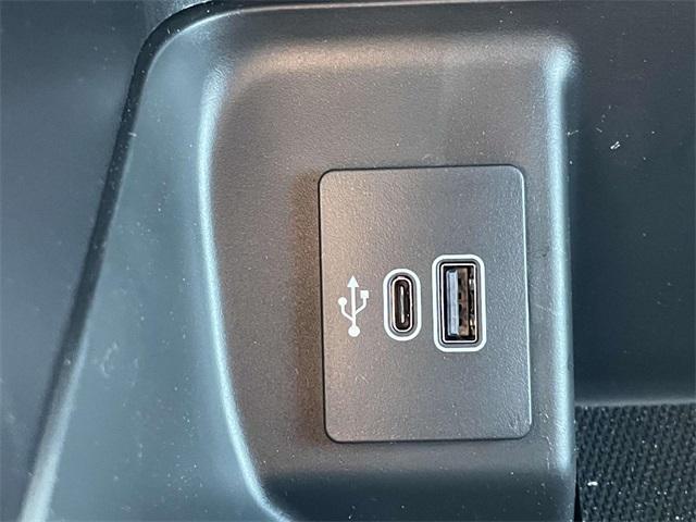 new 2025 Ford F-150 car, priced at $40,900