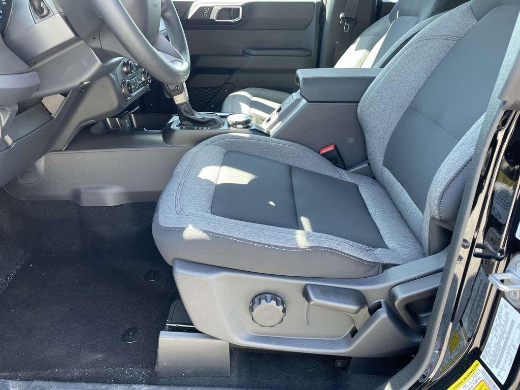 new 2025 Ford Bronco car, priced at $36,298