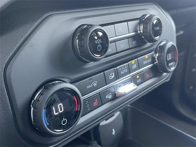 new 2025 Ford Bronco car, priced at $40,741