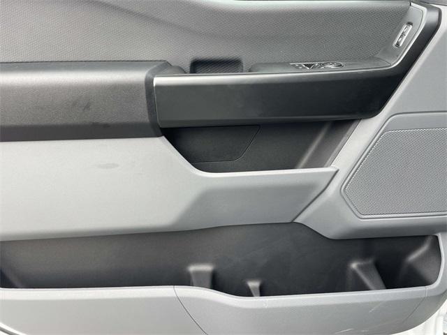 new 2025 Ford F-150 car, priced at $32,225