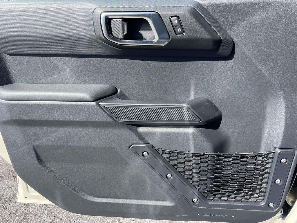 new 2025 Ford Bronco car, priced at $40,090