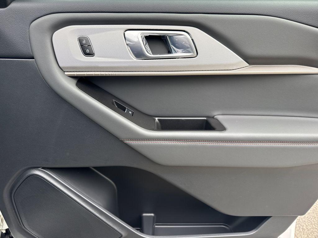new 2026 Ford Explorer car, priced at $38,288