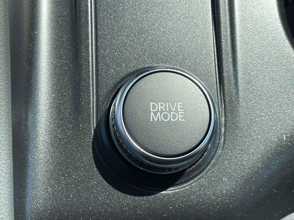 new 2025 Ford Explorer car, priced at $31,837