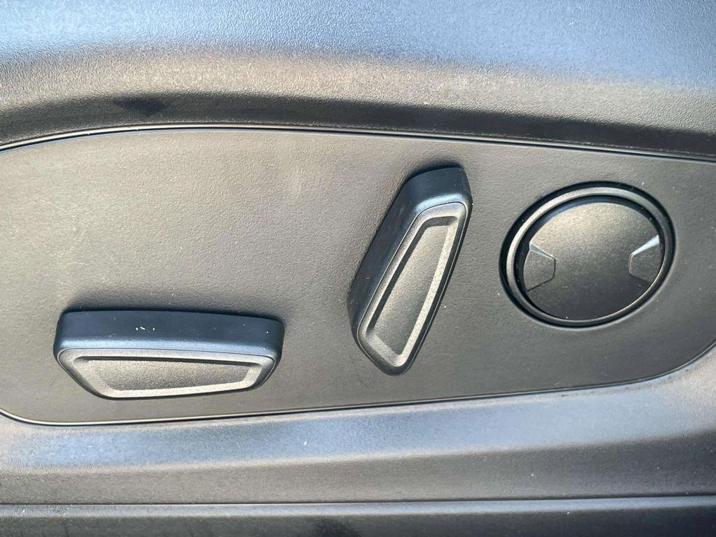 new 2025 Ford Explorer car, priced at $31,837