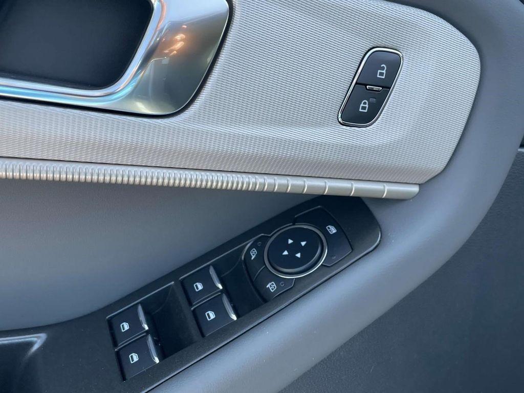 new 2025 Ford Explorer car, priced at $31,837