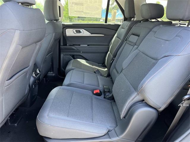new 2025 Ford Explorer car, priced at $33,990