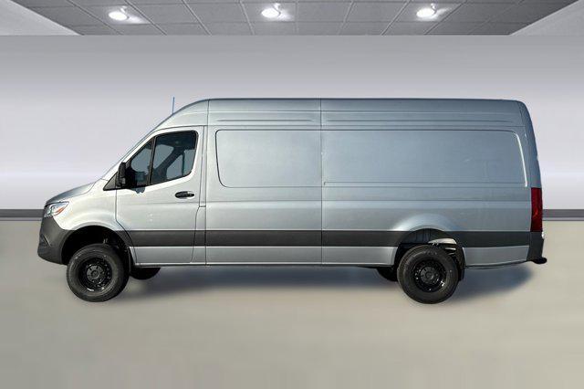 new 2026 Mercedes-Benz Sprinter 2500 car, priced at $77,122