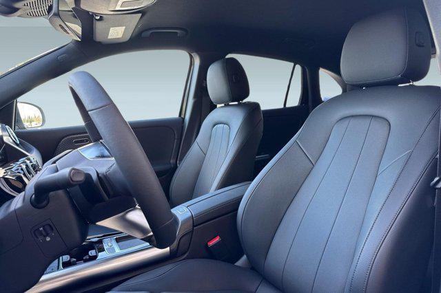 new 2025 Mercedes-Benz GLA 250 car, priced at $47,295