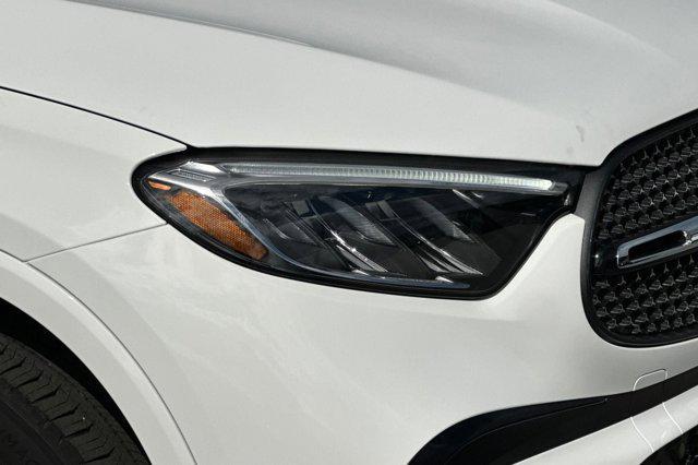 new 2026 Mercedes-Benz GLC 300 car, priced at $58,980