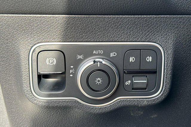 new 2026 Mercedes-Benz GLB 250 car, priced at $46,650