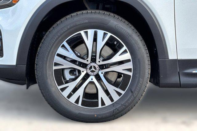 new 2026 Mercedes-Benz GLB 250 car, priced at $46,650