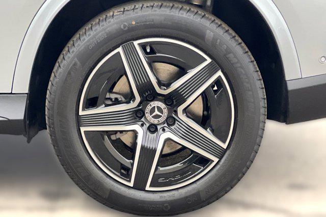 new 2026 Mercedes-Benz GLC 300 car, priced at $62,590
