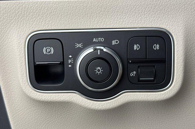 new 2026 Mercedes-Benz GLA 250 car, priced at $49,915