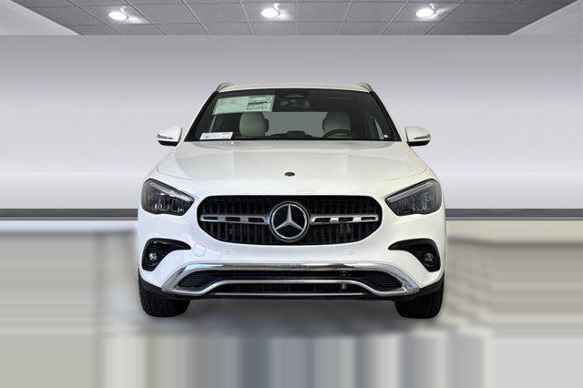 new 2025 Mercedes-Benz GLA 250 car, priced at $47,295