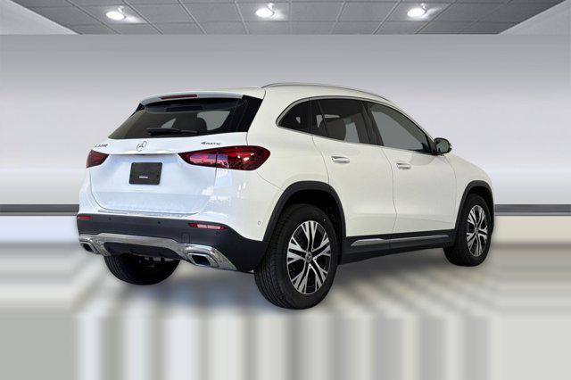 new 2025 Mercedes-Benz GLA 250 car, priced at $47,295